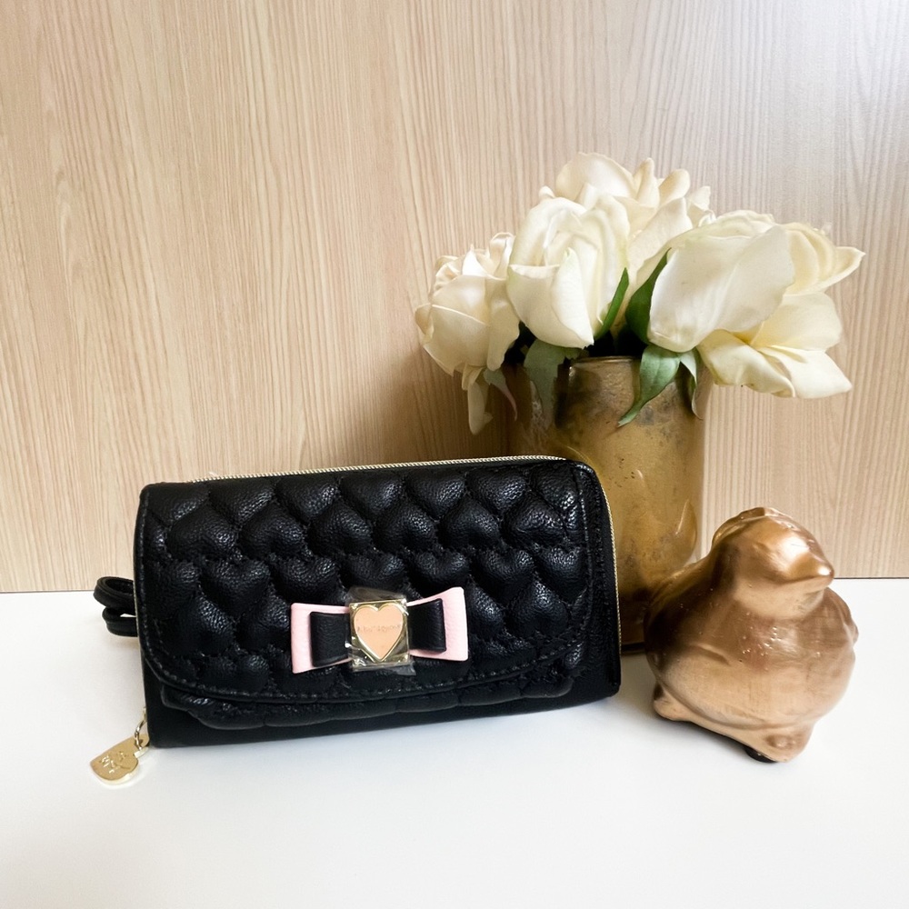 Betsey Johnson Be My Honey Buns Wallet on a String